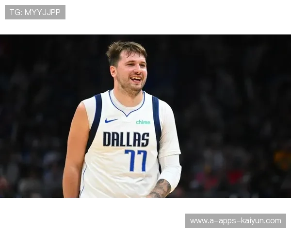 东契奇背身脚步变化细致,达拉斯持续保持得分
